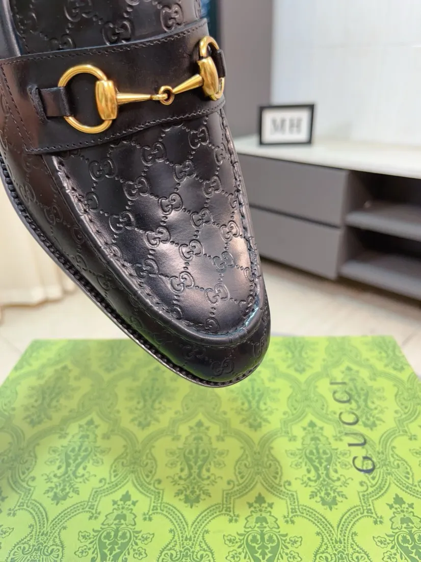 Men's shoes 💰500🌹🌹【GUCCI】The most popular classic Gucci leather shoes. Synchronized with the official website, the upper is made of Italian first-layer cowhide ➕cowhide lining, with unique brand and unique craftsmanship. Highlighting the hot style of the new year. Stop hesitating, stop wandering, get it now. Number: 38--44